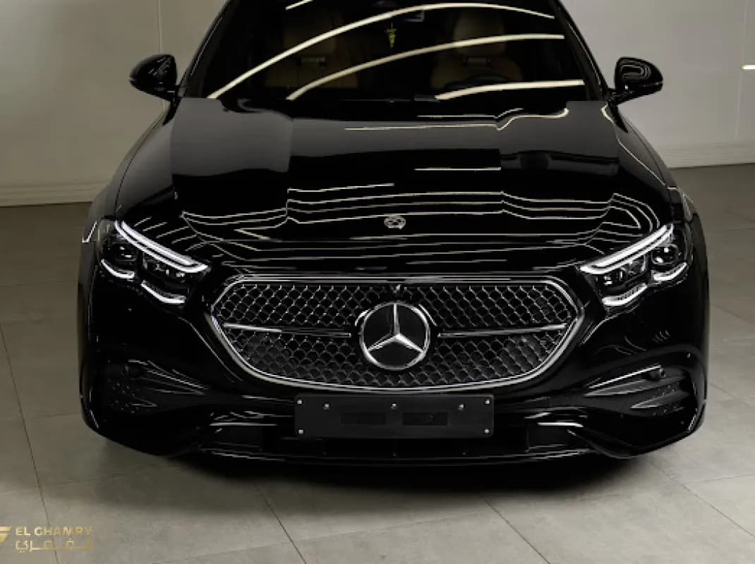 مرسيدس بنز E200 2026 بريميوم أسود أوتوماتيك — جديدة