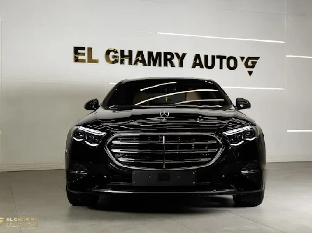 مرسيدس بنز E200 2026 اكسكلوسيف أسود أوتوماتيك — جديدة