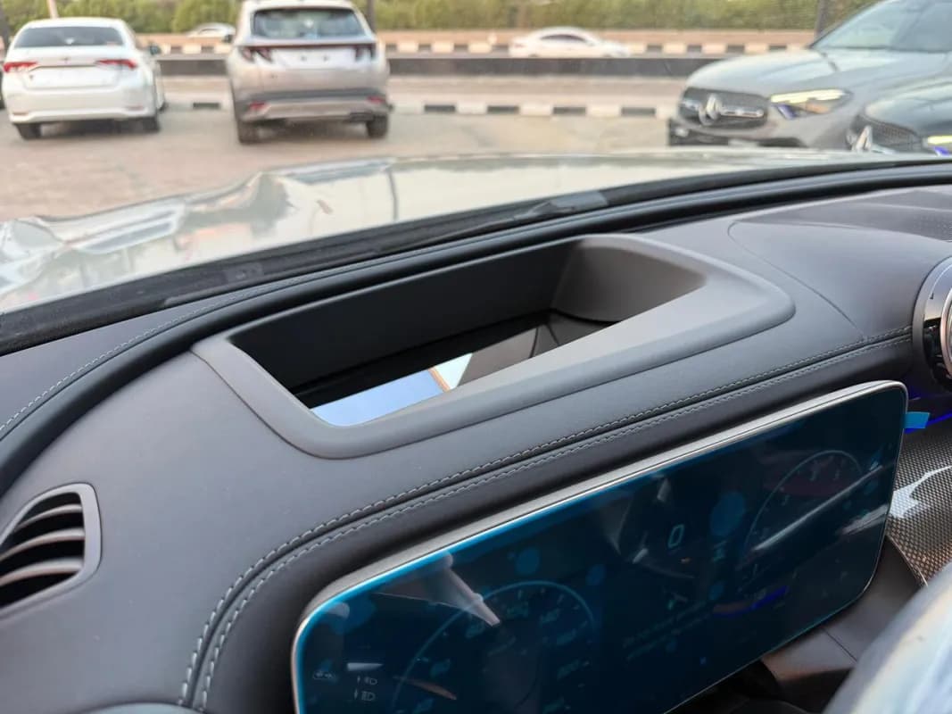 مرسيدس بنز جي ال سي 300 2026 أي أم أس أيه اديشن رمادي ناردو أوتوماتيك — جديدة