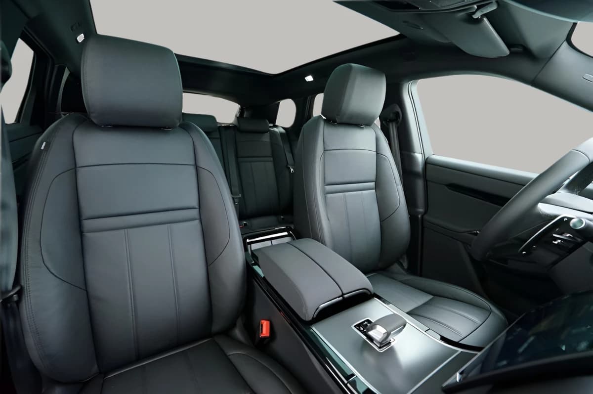 رينج روفر ايفوك 2024