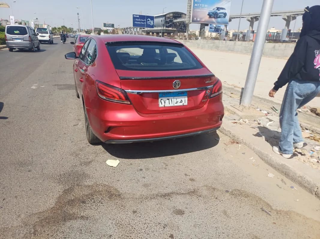 ام جي 6 2022 كومفرت أحمر غامق أوتوماتيك — مستعملة