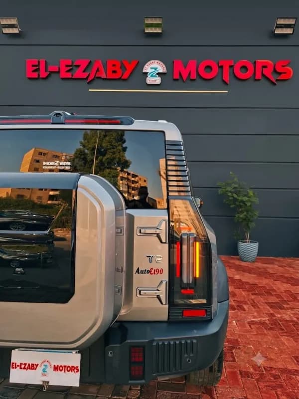 جيتور تي 2 2025 لاكشري فضي قابض مزدوج — مستعملة