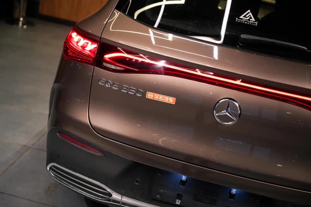 مرسيدس بنز EQE 350 2024 4 ماتك بني أوتوماتيك — جديدة