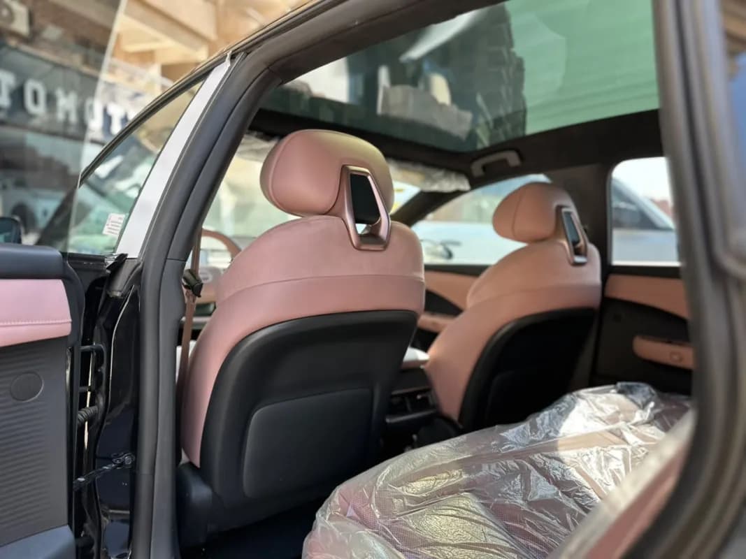 نيسان ان 7 2025 لونج رينج أسود أوتوماتيك — جديدة