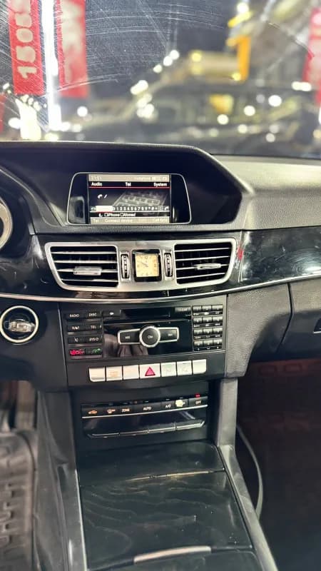 مرسيدس بنز E200 2016 افنجارد أسود أوتوماتيك — مستعملة