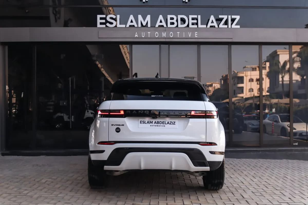 رينج روفر ايفوك 2026 بي 160 أس اي ار داينمك أبيض أوتوماتيك — جديدة