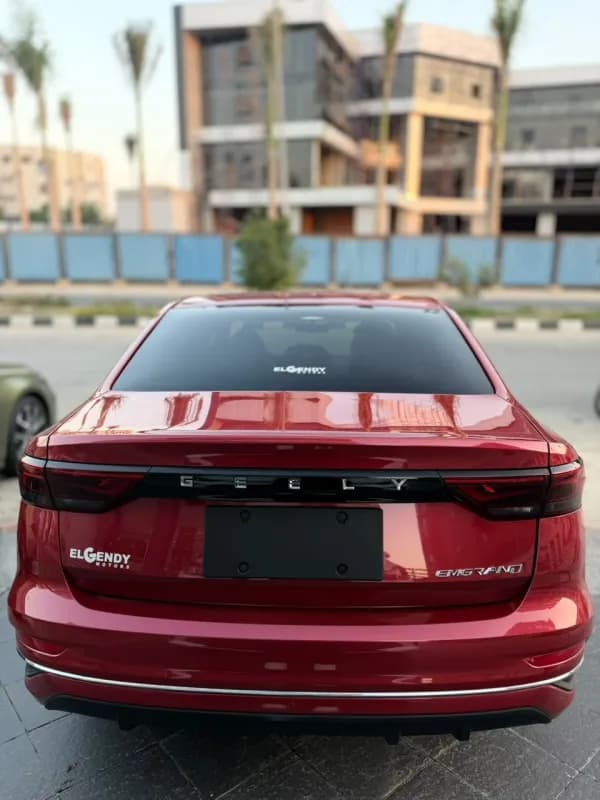 جيلي امجراند 2026 كومفورت أحمر غامق أوتوماتيك — جديدة