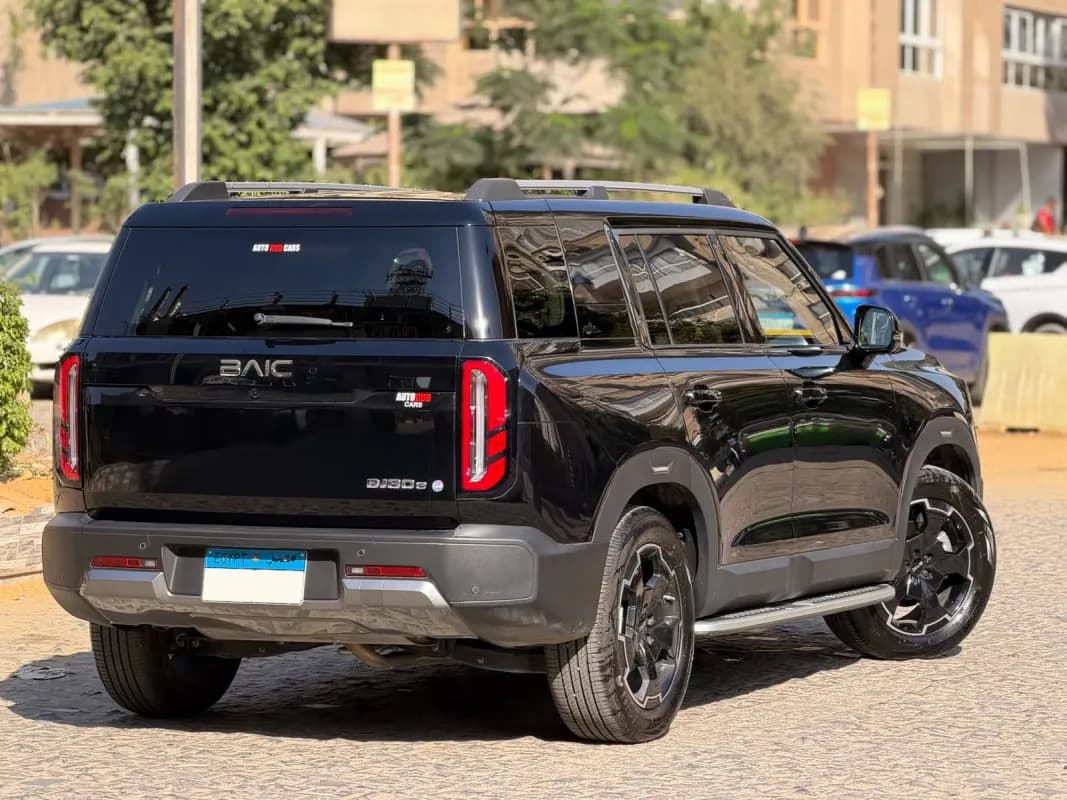بايك بي جي ٣٠ 2026 الترا هايبرد أسود قابض مزدوج — مستعملة