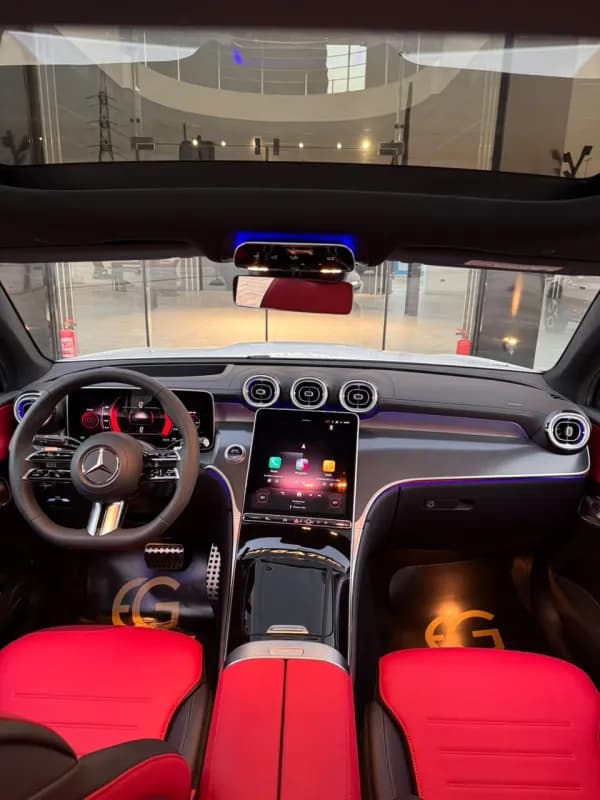 مرسيدس بنز GLC 300 2026 اي ام جي كوبيه أبيض أوتوماتيك — جديدة