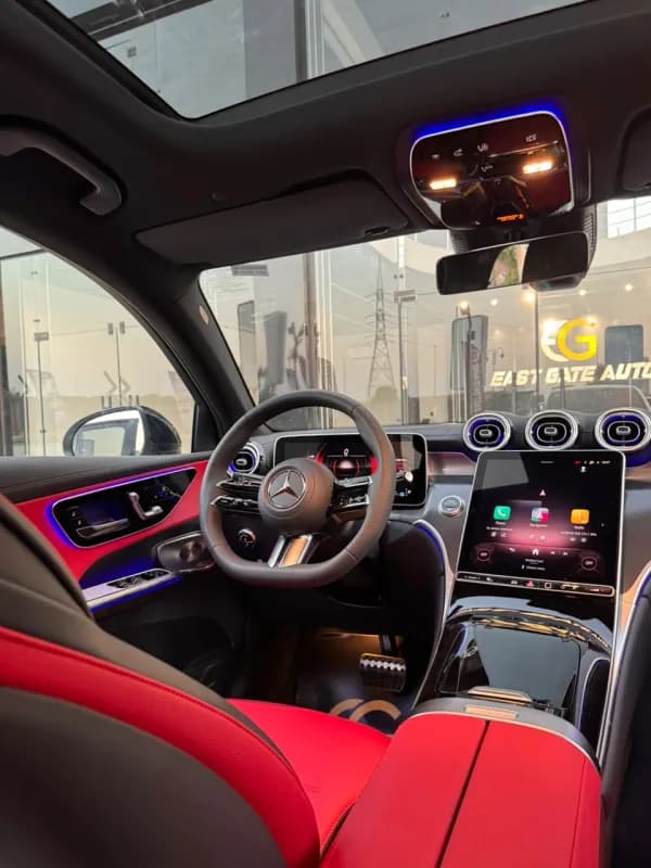 مرسيدس بنز GLC 300 2026 اي ام جي كوبيه أبيض أوتوماتيك — جديدة