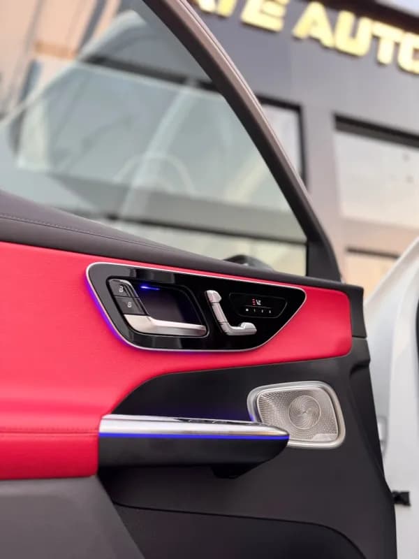 مرسيدس بنز GLC 300 2026 اي ام جي كوبيه أبيض أوتوماتيك — جديدة