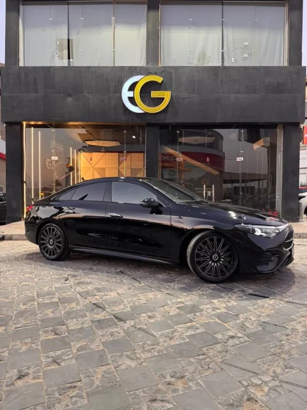 مرسيدس بنز CLA 200 2027 ايه ام جي أسود أوتوماتيك — جديدة