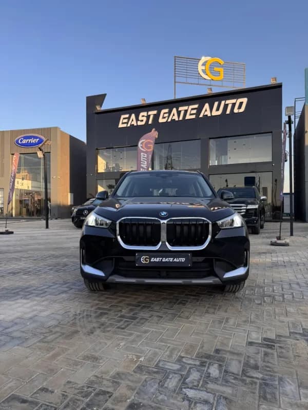بي ام دبليو X1 2026 اس داريف أسود أوتوماتيك — جديدة
