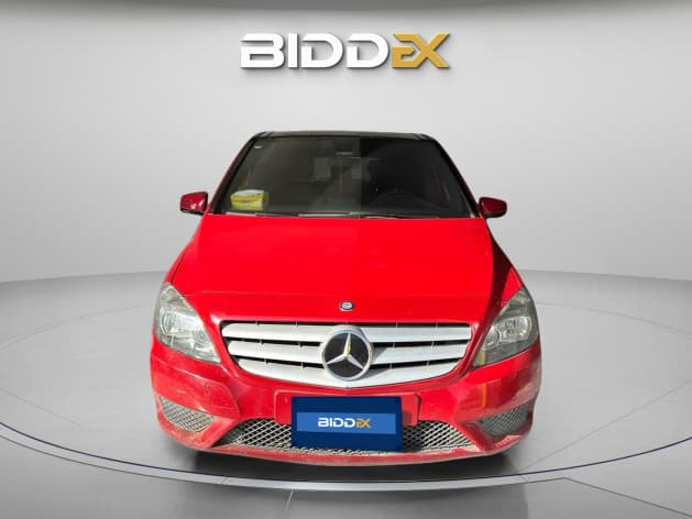 مرسيدس بنز B 200 2013 بروجرسف ديزاينو أحمر أوتوماتيك — مستعملة