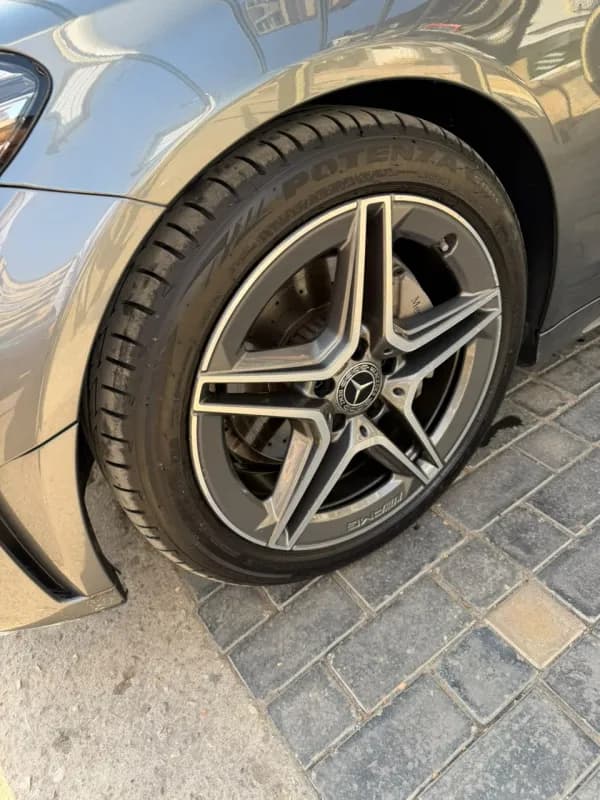 مرسيدس بنز C200 2019 ايه ام جي فضي أوتوماتيك — مستعملة