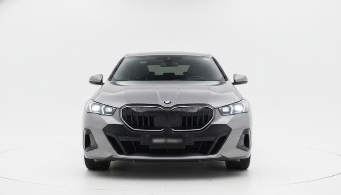 BMW 520i 2024 M Sport Silver Automatic — Used - 1
