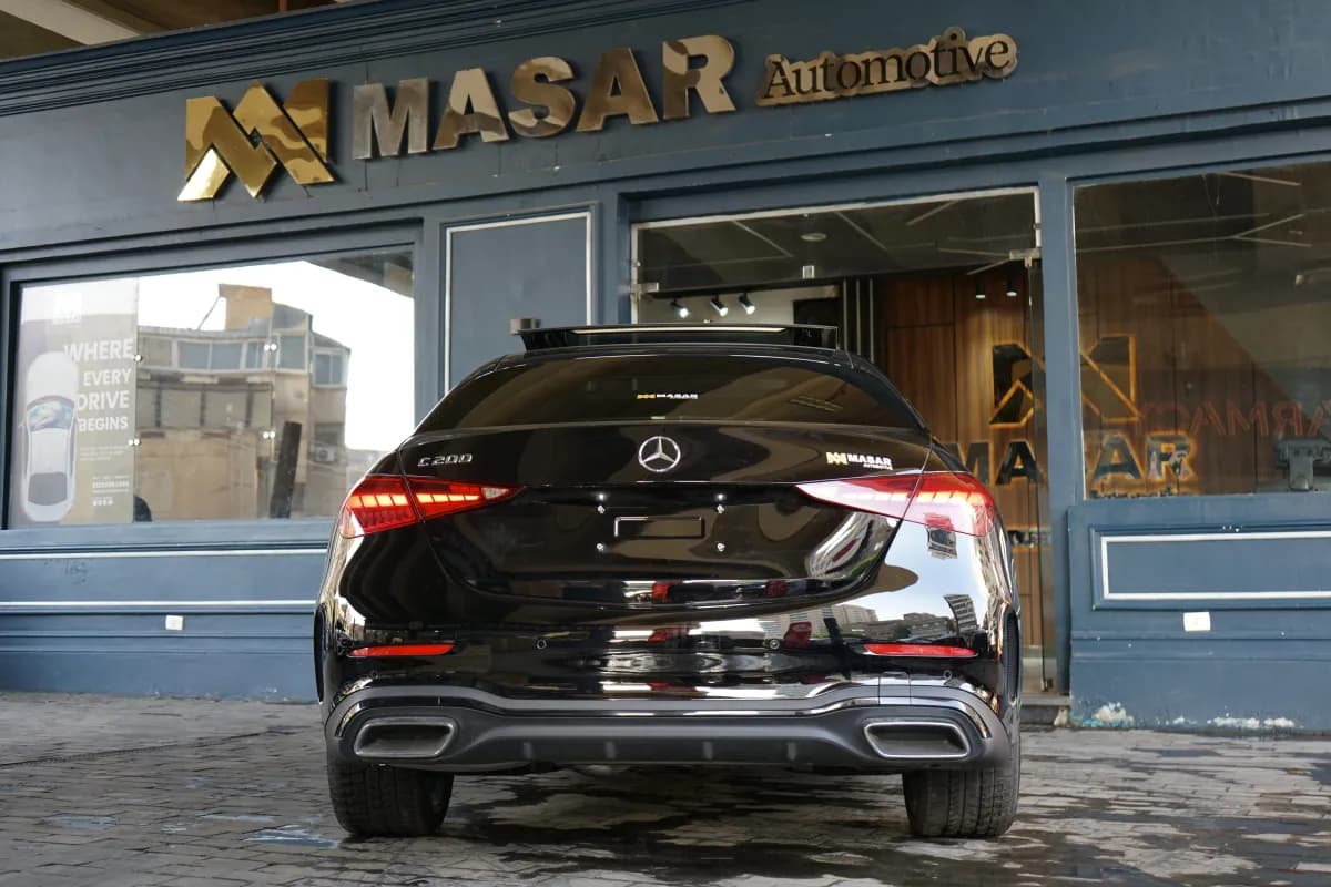 مرسيدس بنز C200 2026 بريميوم بلس أسود أوتوماتيك — جديدة