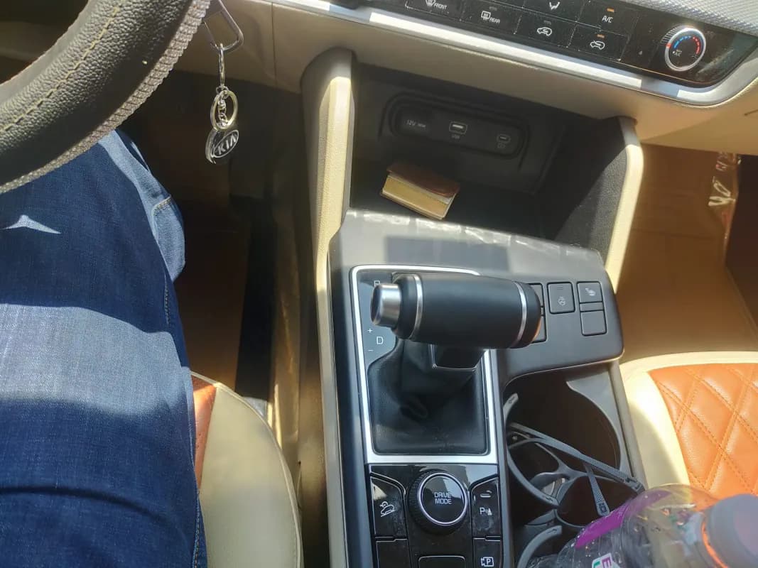 Kia Sportage 2024 Premium White Automatic — Used