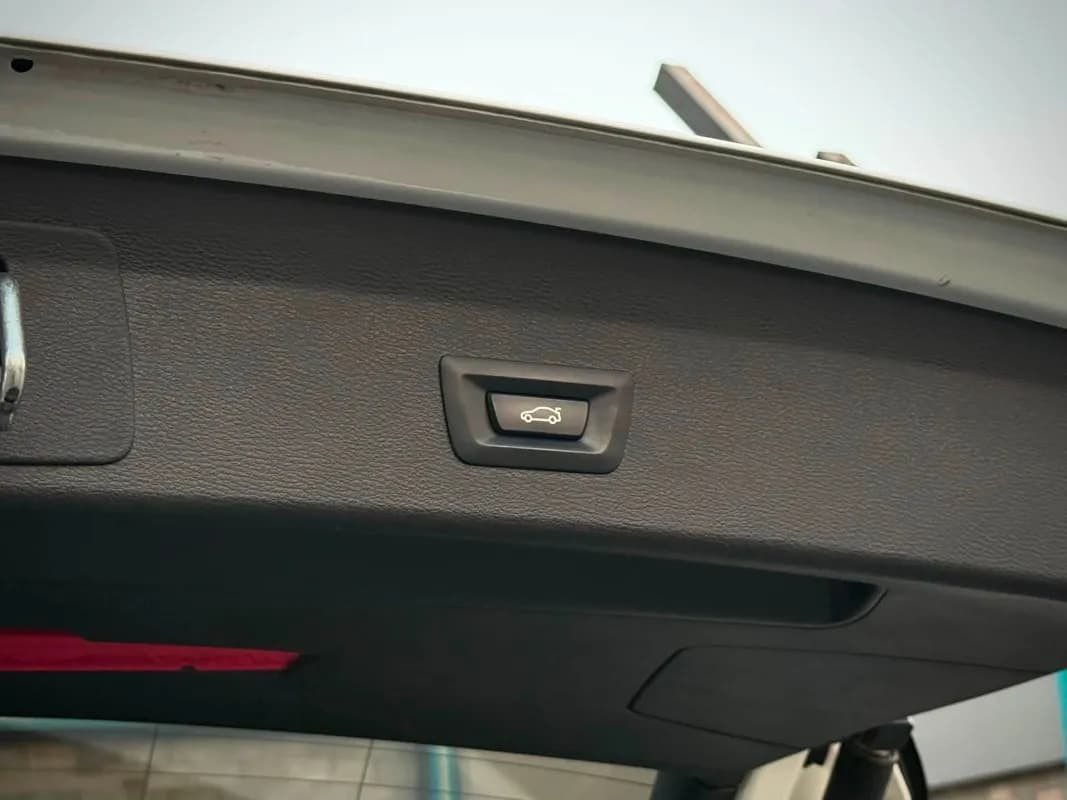 BMW X1 2019 S drive White Automatic — Used