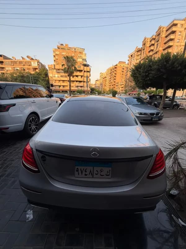 Mercedes-Benz E200 2018 Avantgarde plus Silver Automatic — Used