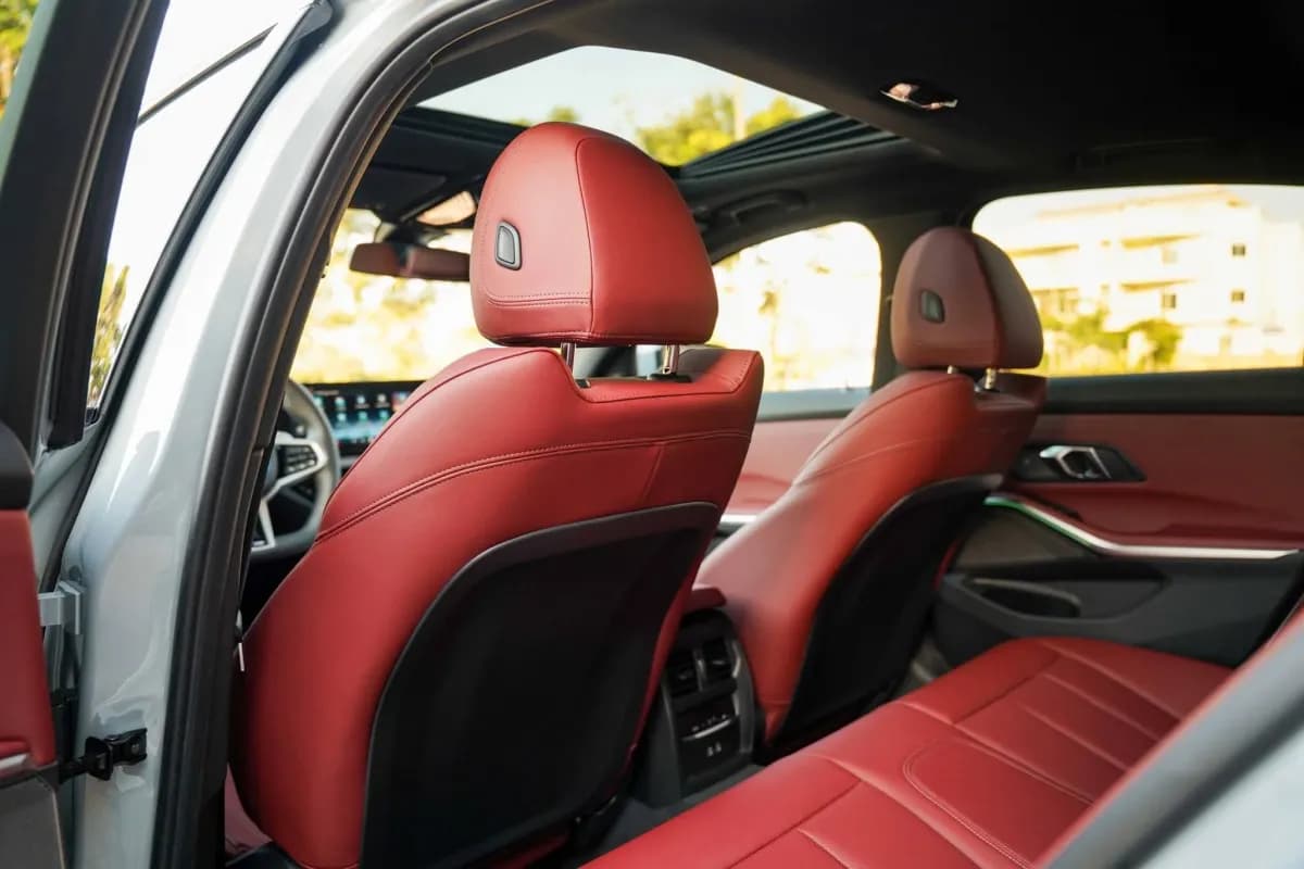 بي ام دبليو 320i 2026 ام سبورت رمادي ناردو أوتوماتيك — جديدة