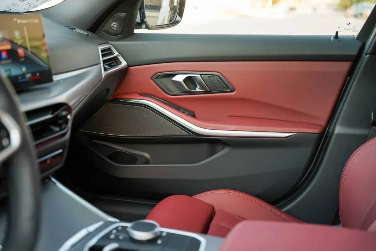 بي ام دبليو 320i 2026 ام سبورت رمادي ناردو أوتوماتيك — جديدة