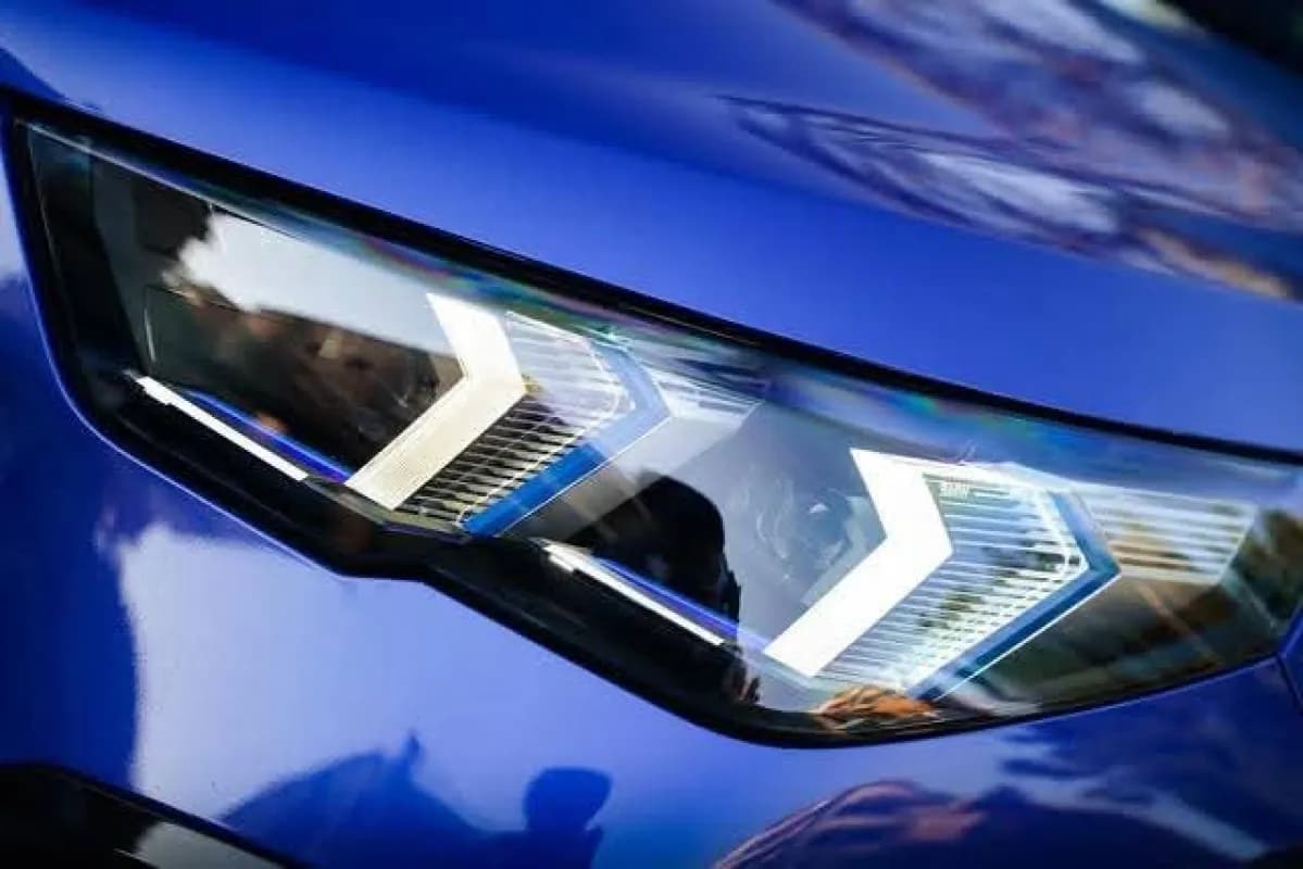 بي ام دبليو X2 2026 اس درايف أزرق أوتوماتيك — مستعملة