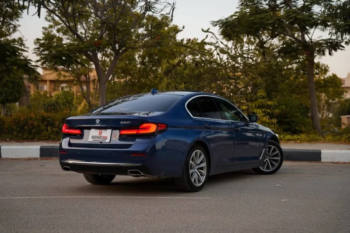 BMW 530i 2023 luxury Blue Automatic — Used
