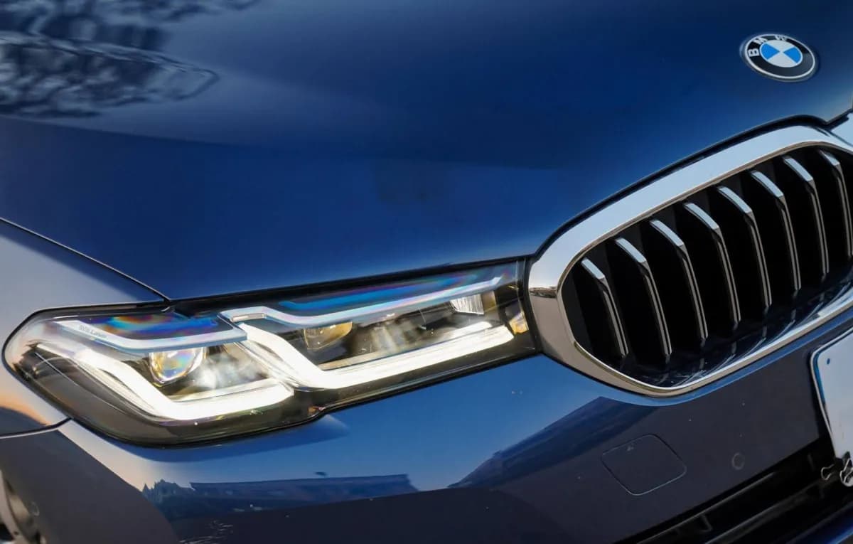 BMW 530i 2023 luxury Blue Automatic — Used