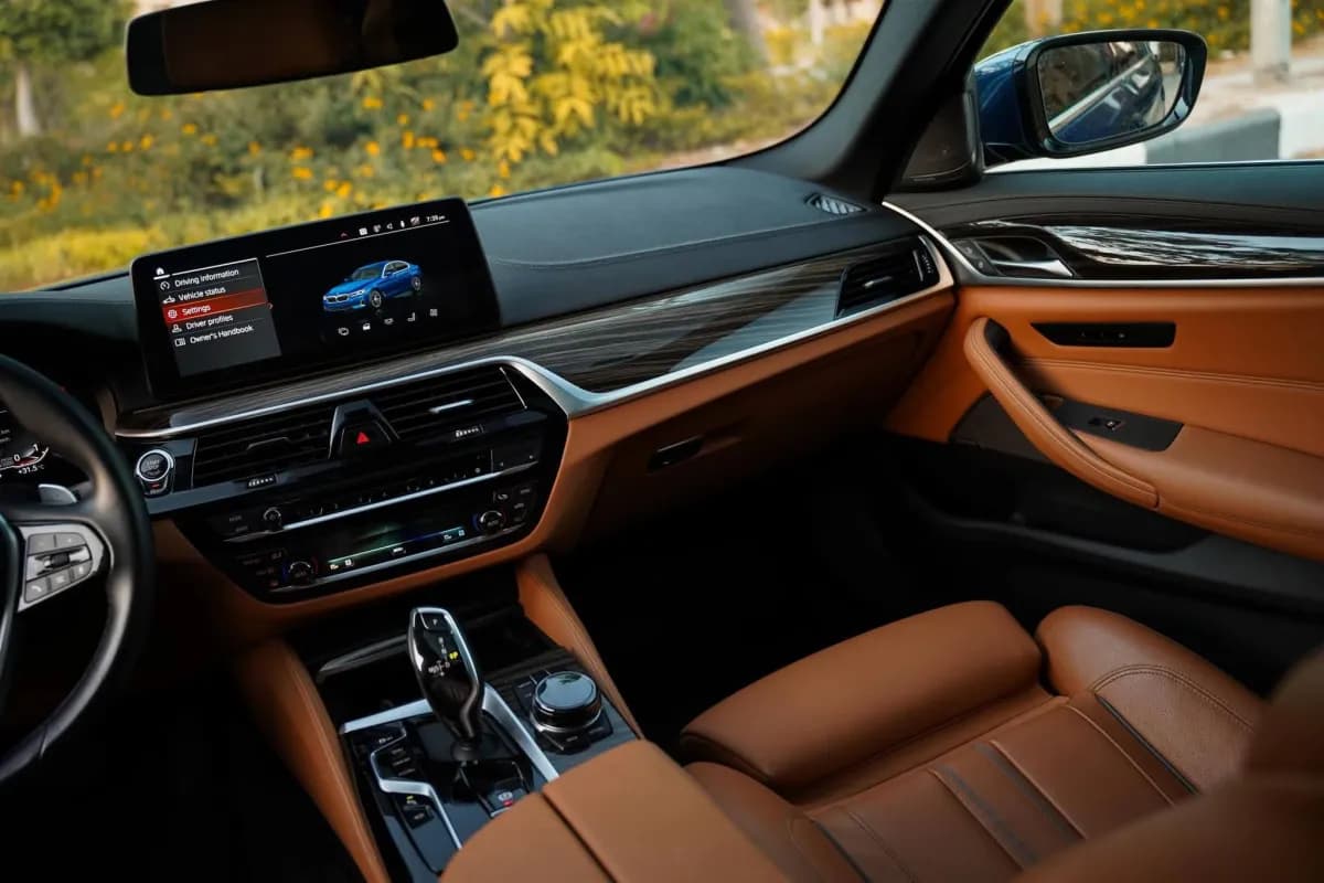 BMW 530i 2023 luxury Blue Automatic — Used