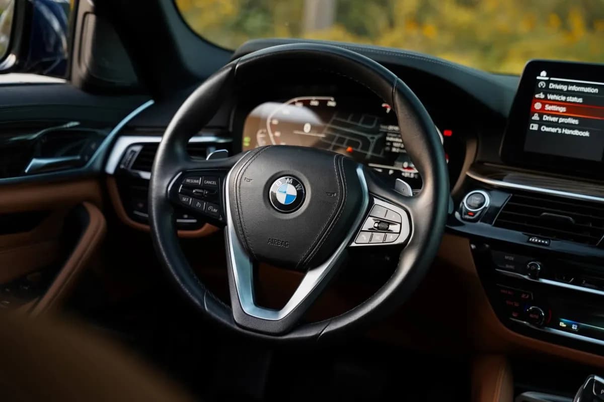 BMW 530i 2023 luxury Blue Automatic — Used