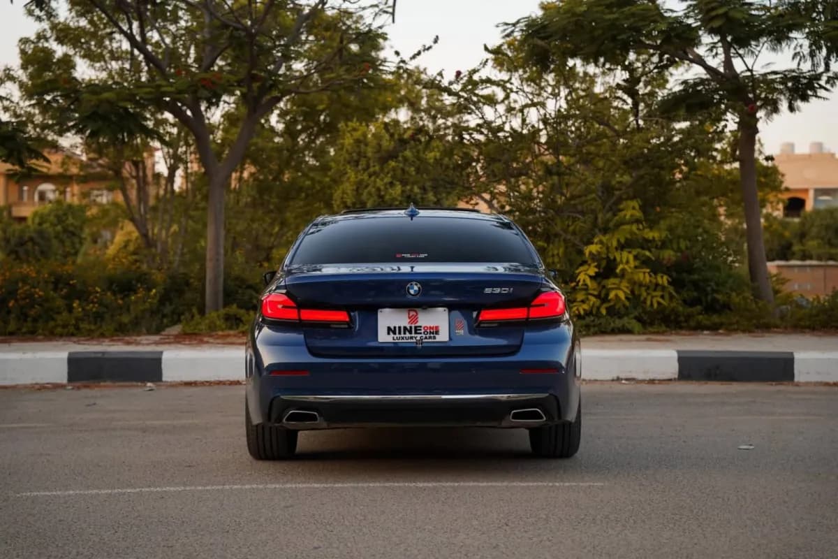 BMW 530i 2023 luxury Blue Automatic — Used
