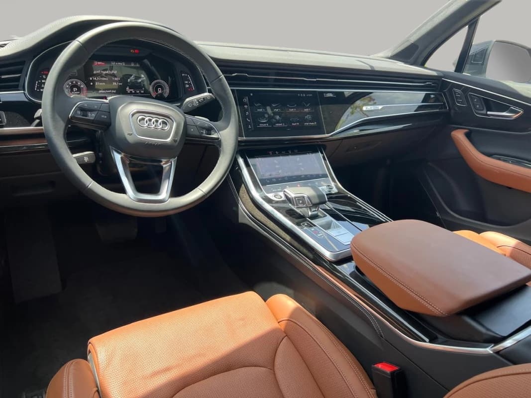 Audi Q7 2025 S-Line Black Automatic — Used