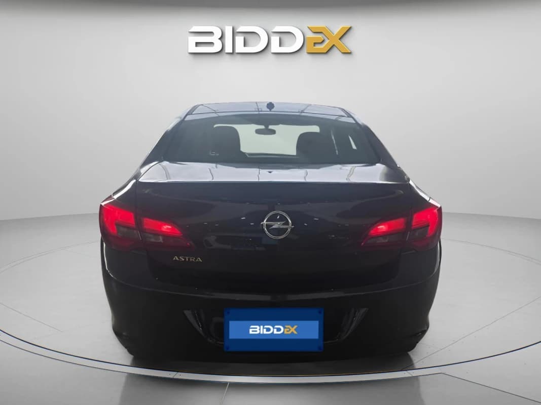 Opel Astra 2018 HighLine Black Automatic — Used