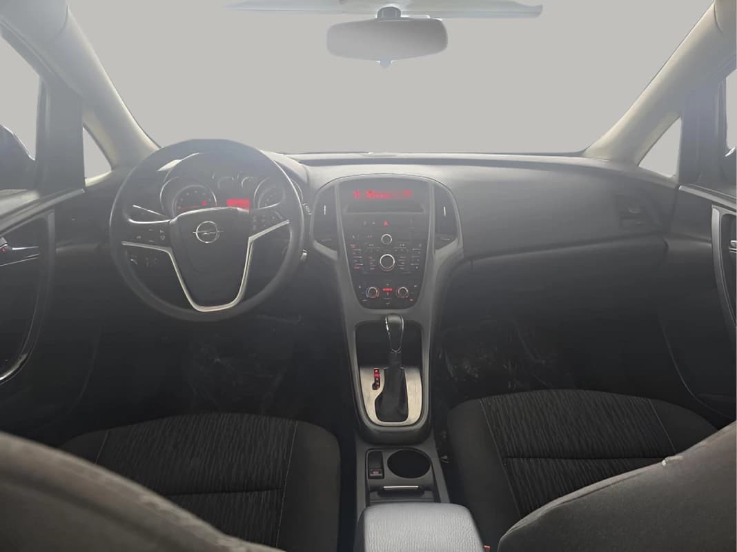 Opel Astra 2018 HighLine Black Automatic — Used