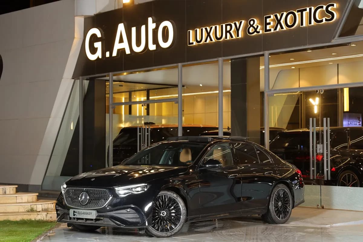مرسيدس بنز E200 2026 بريميوم بلس أسود أوتوماتيك — جديدة