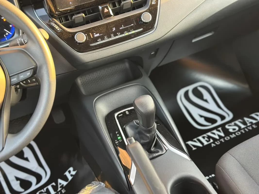 Toyota Corolla 2026 active White Automatic — New