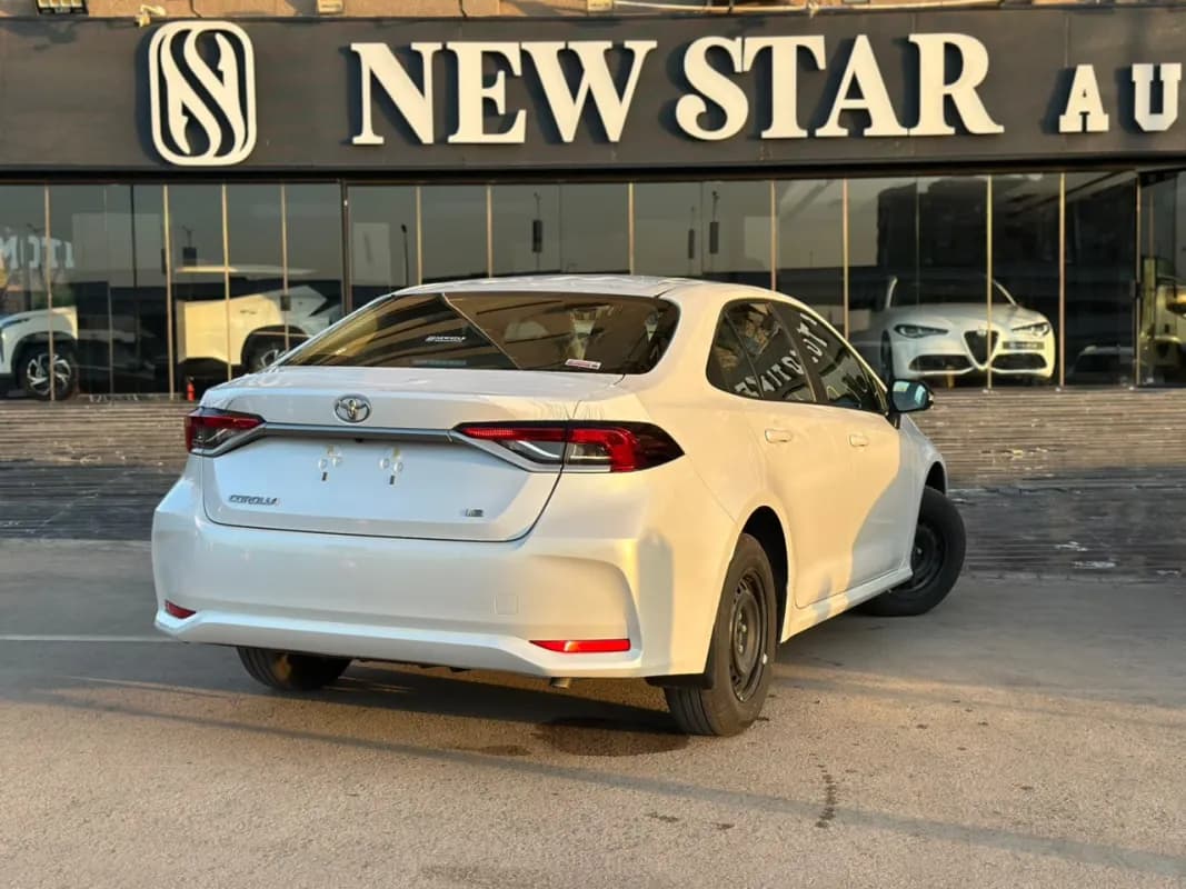 Toyota Corolla 2026 active White Automatic — New