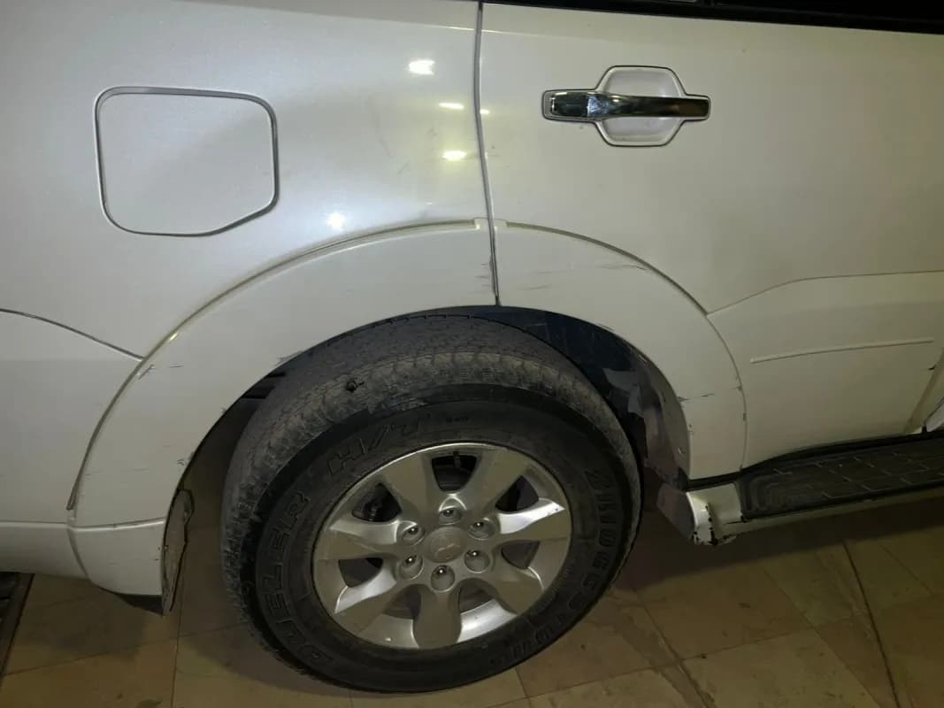 Mitsubishi Pajero 2014 Highline White Automatic — Used