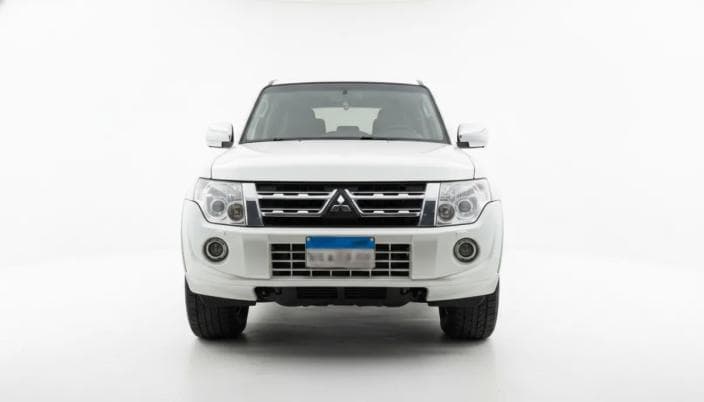 Mitsubishi Pajero 2014 Highline White Automatic — Used - 1