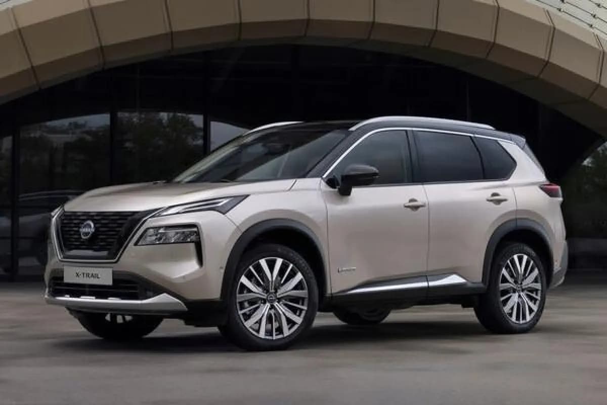 Nissan X-Trail 2025 Tekna Champagne Automatic — New