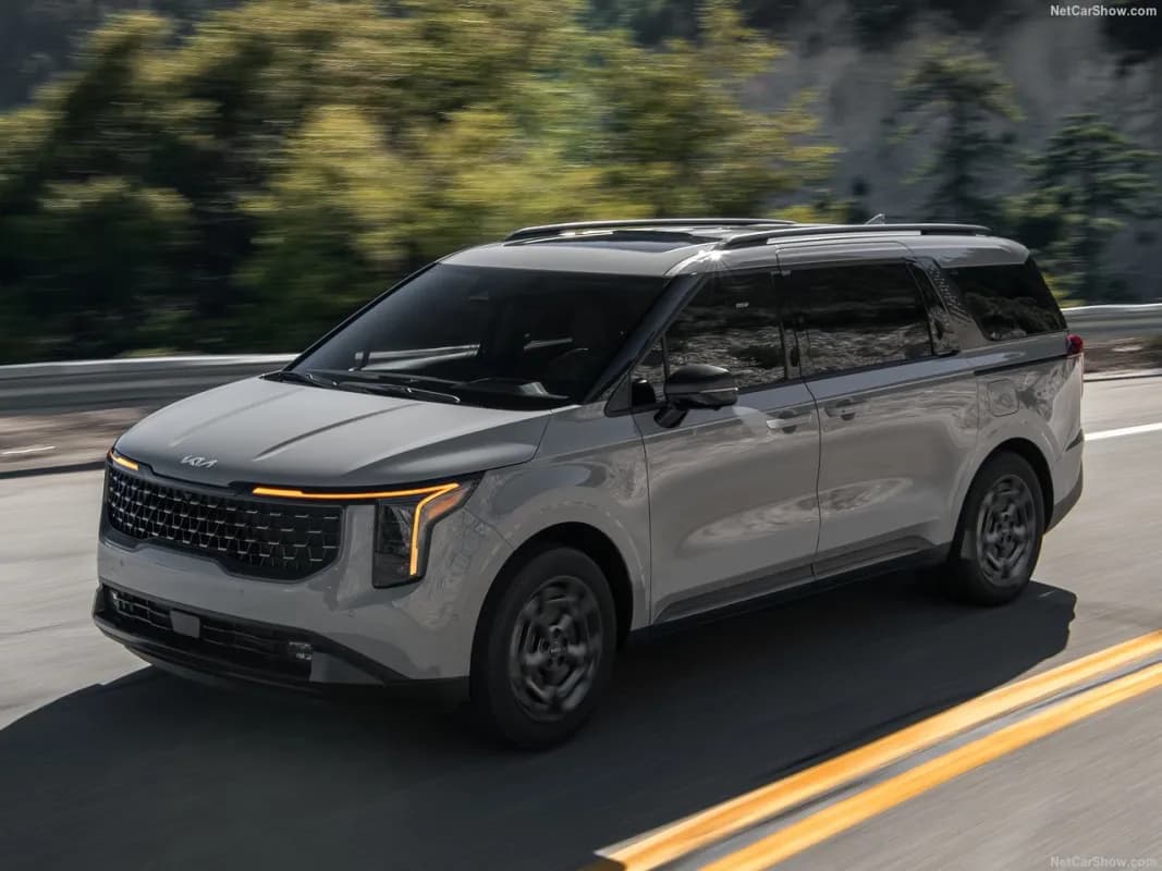Kia Carnival 2026 Topline Nardo Gray Automatic — New