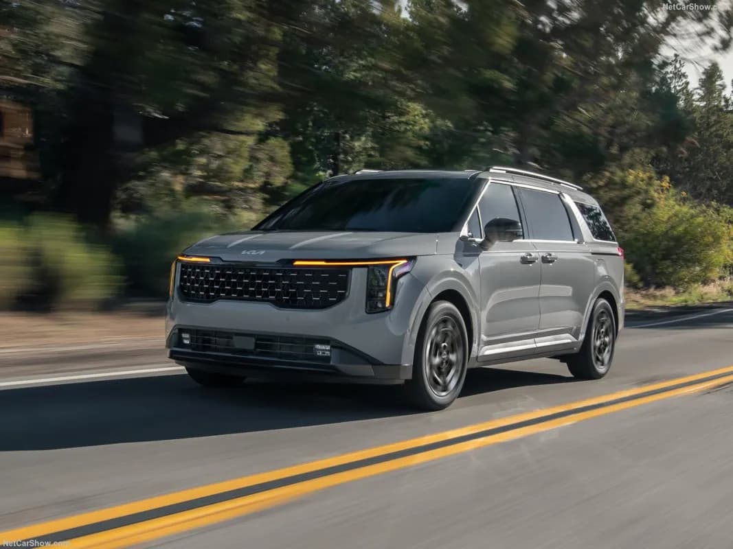 Kia Carnival 2026 Topline Nardo Gray Automatic — New