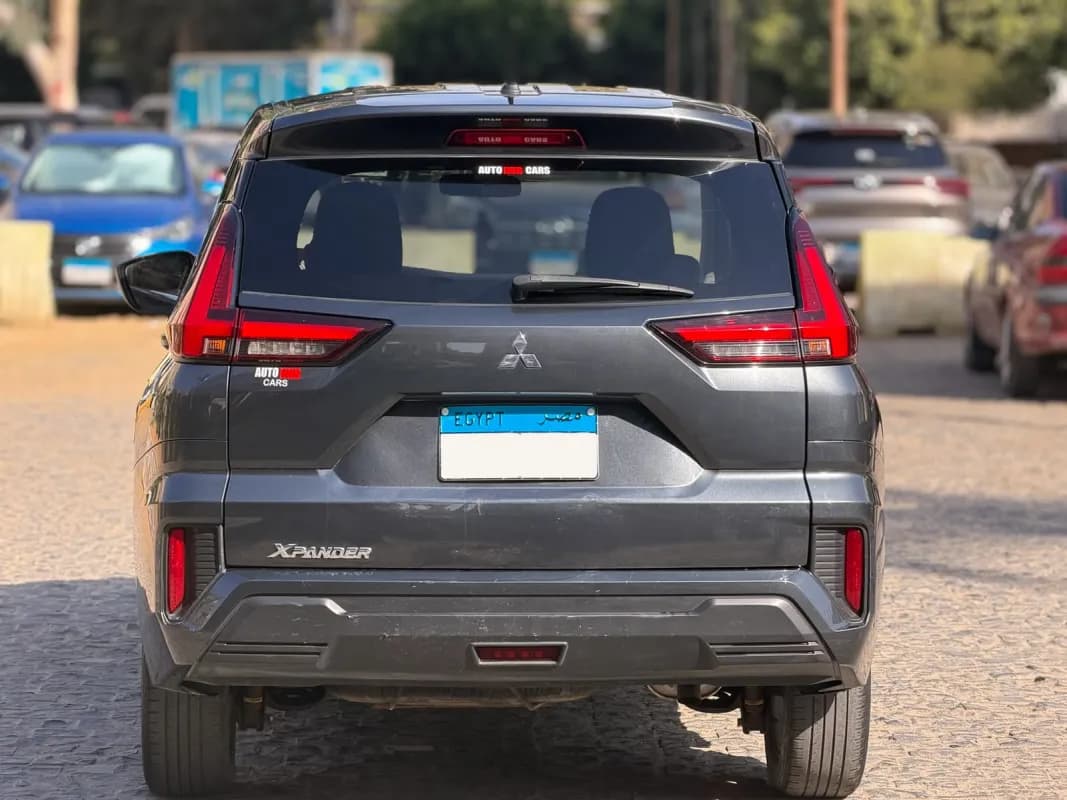 Mitsubishi Xpander 2023 Ignite - ML Cement Gray Automatic — Used