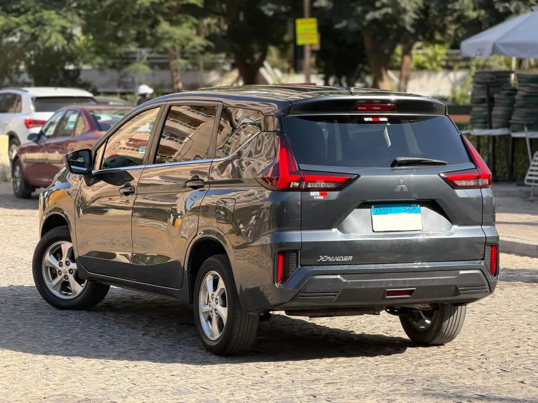 Mitsubishi Xpander 2023 Ignite - ML Cement Gray Automatic — Used
