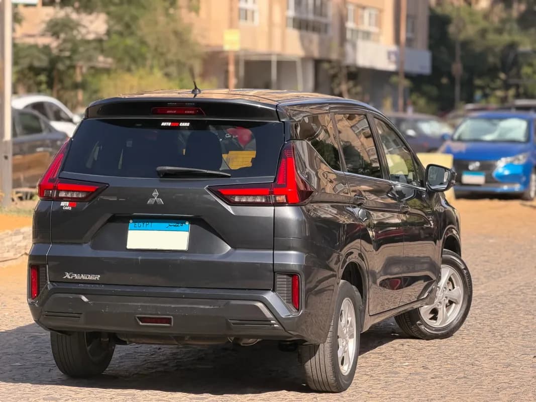 Mitsubishi Xpander 2023 Ignite - ML Cement Gray Automatic — Used