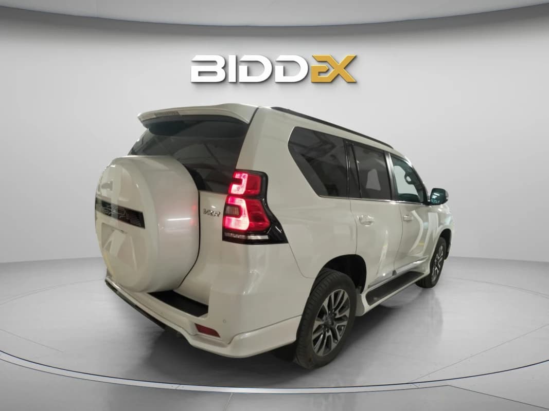 تويوتا برادو 2023