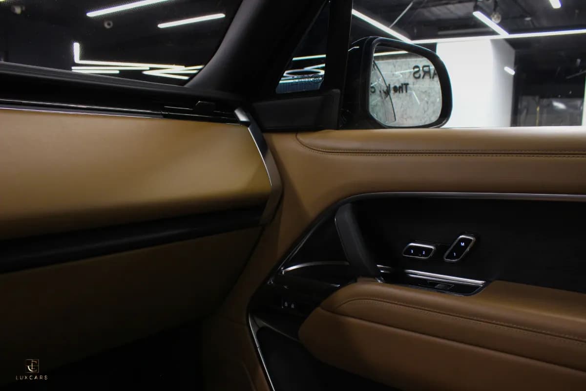 Range Rover VOGUE 2023 Autobiography v8 Green Automatic — Used