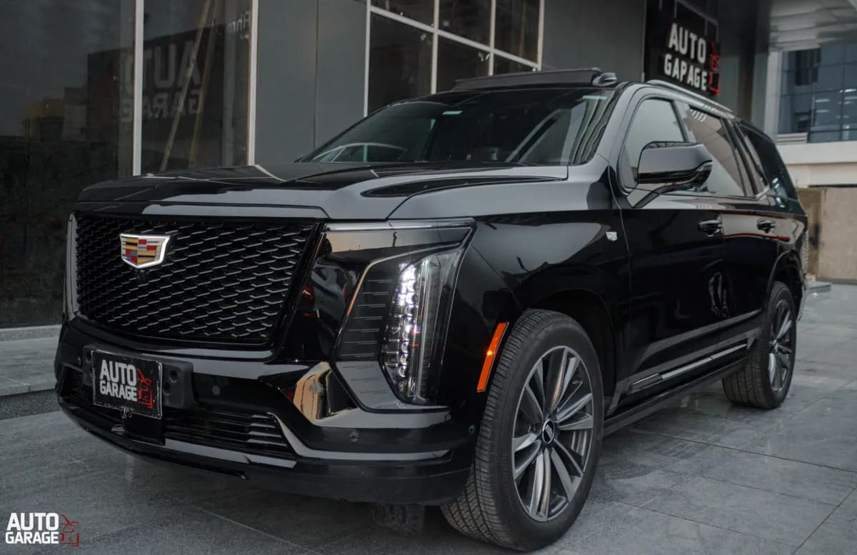 Cadillac Escalade 2026 Platinum Black Automatic — New