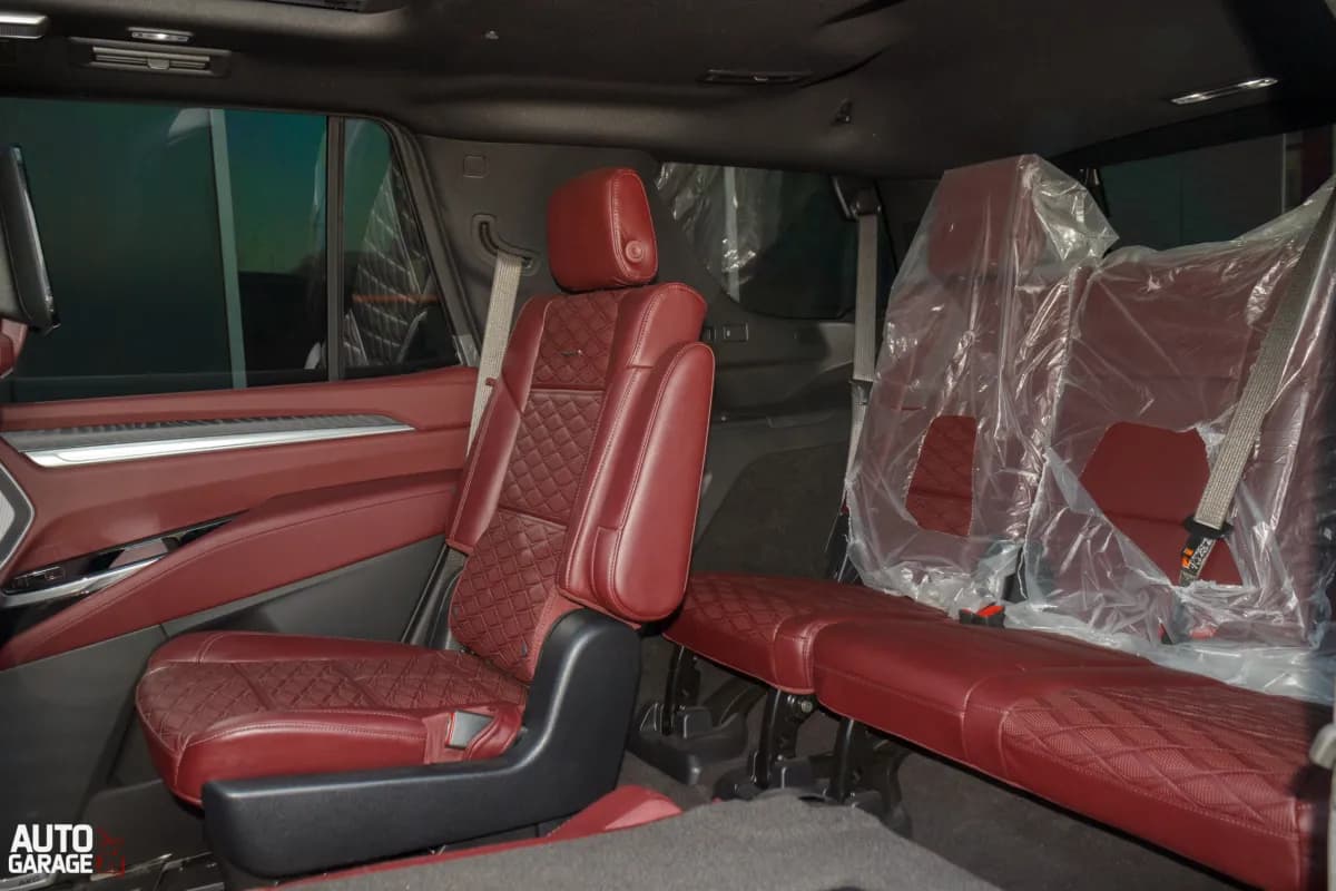 Cadillac Escalade 2026 Platinum Black Automatic — New
